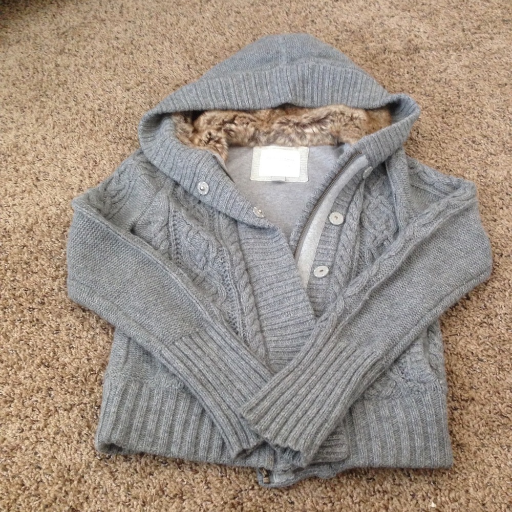 AE cable knit sweater